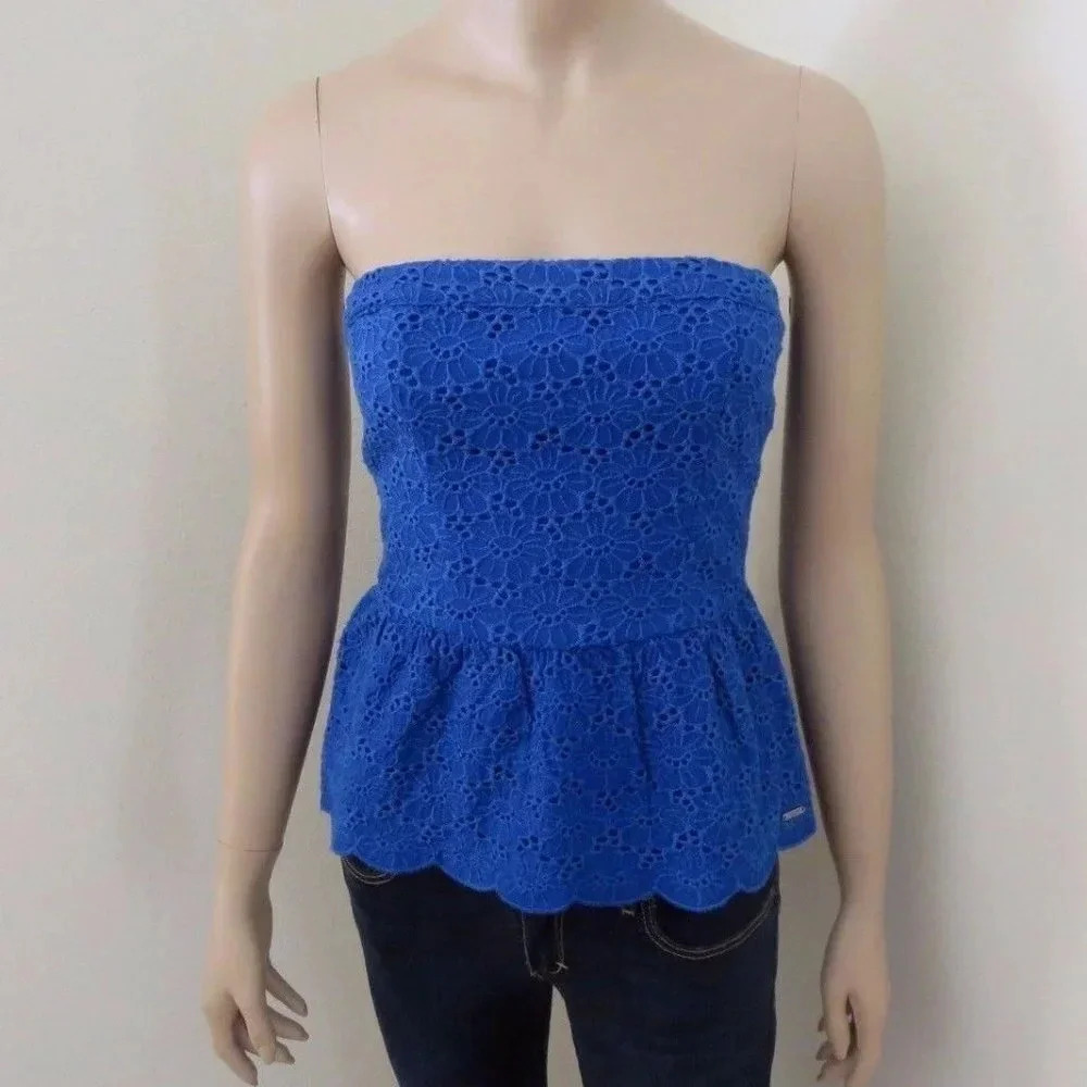 NWT Abercrombie Size Small Strapless Eyelet Top